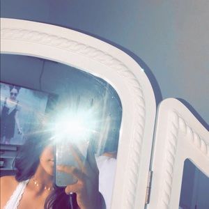 Meet your Posher, Mia